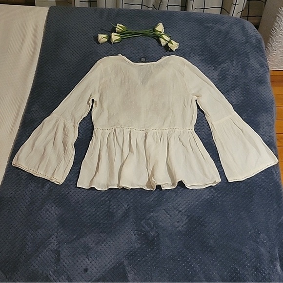 Chelsea and Theodore bohemian top size large . This is truly a beautiful top ! - Picture 5 of 9